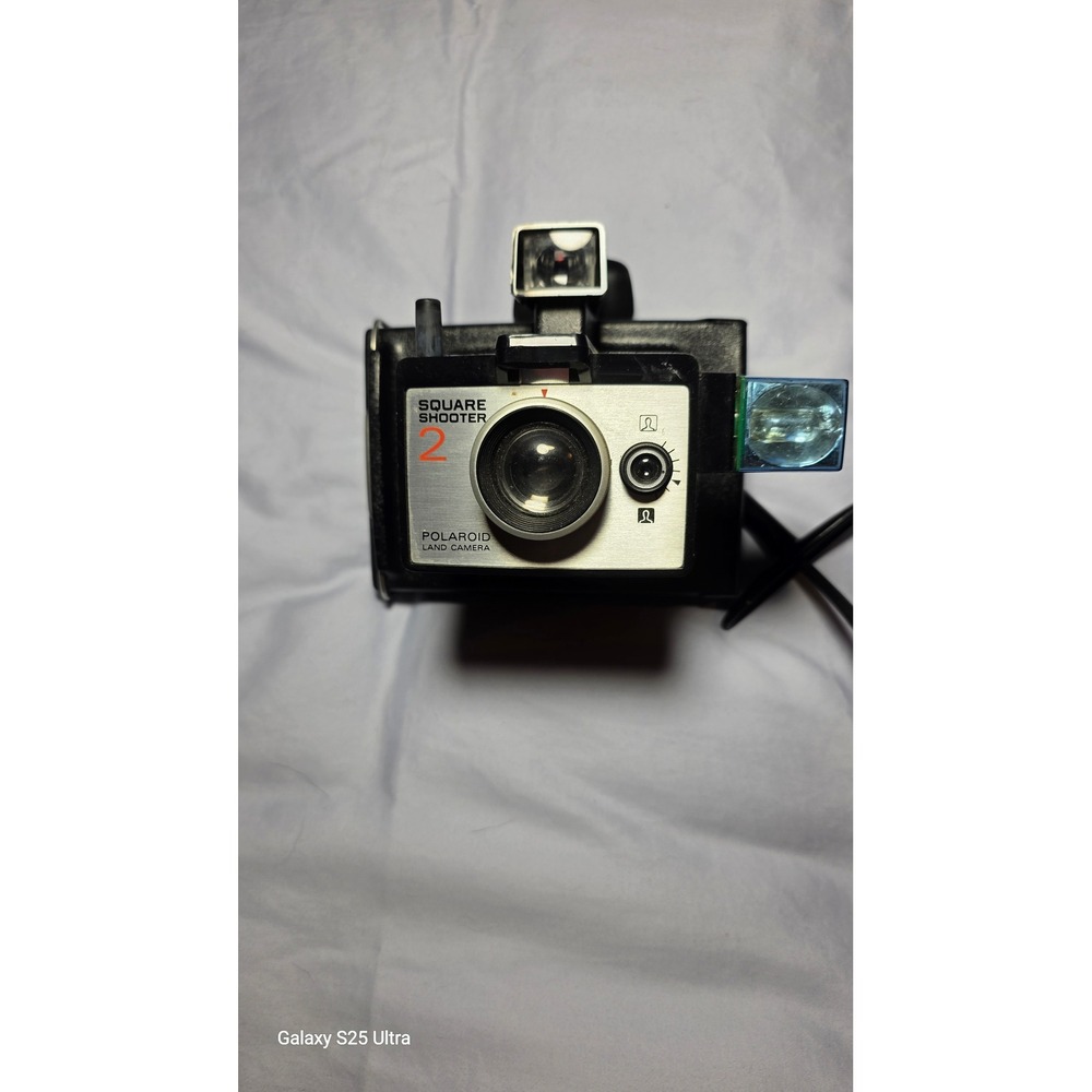 Vintage Polaroid Square Shooter 2 Land Camera Black Instant Film Retro Flashcube